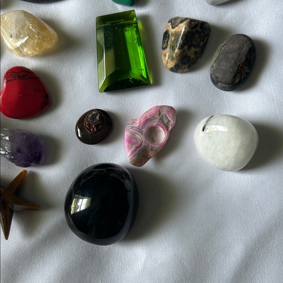 Natural Assorted Stone And Crystals Collection - Picture 8 of 16